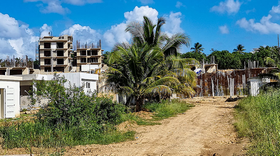 Image of property construction on Encuentro Beach in the Dominican Republic